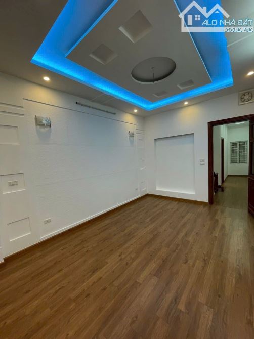 bán nhà Ngõ 68 Cầu Giấy, Cầu Giấy DT 50m, 5 Tầng, MT 3,7m 🧧Gia 11.9 tỷ - 3