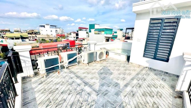 SIÊU PHẨM LÔ GÓC NỞ HẬU PHỐ QUANG LÃM – 2 THOÁNG – 5 TẦNG FULL NỘI THẤT – NGÕ ĐẸP BA GÁC - 3