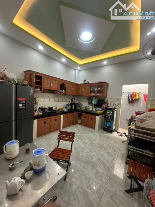 NHÀ ĐẸP LÊ TRỌNG TẤN, SÁT KHU VIP TÂY THẠNH - GẦN 60M2 VUÔNG, HXH, 4 TẦNG Ở NGAY - HƠN 6Tỷ - 3