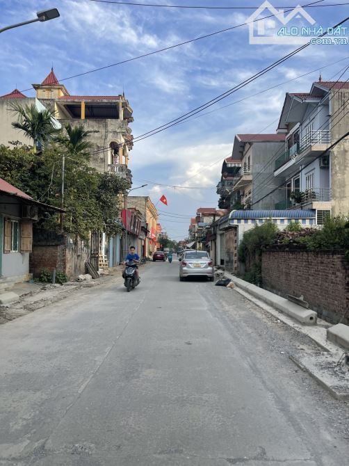 BÁN ĐẤT TT XUÂN MAI CHƯƠNG MỸ 500M X MT 23M PHÂN LÔ Ô TÔ TRÁNH KINH DOANH VIEW HỒ 10TR/1M - 3