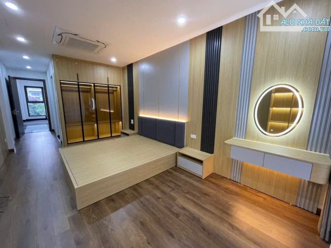 NHÀ PHÂN LÔ 6 TẦNG THANG MÁY – NGỌC THỤY – LONG BIÊN - 3