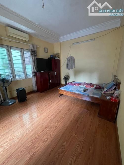 CẦN TIỀN BÁN NHANH HÀ PHỐ NGUYỄN ĐÌNH HOÀN CẦU GIẤY - HN - 3