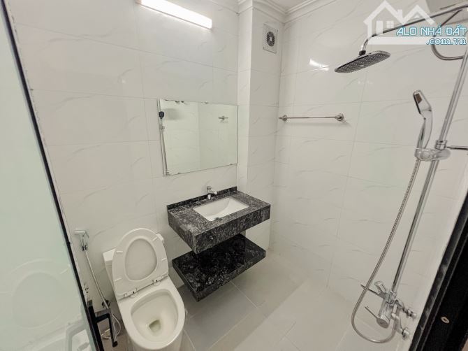 HOA HẬU phố Tô Vĩnh Diện - Thanh Xuân, kinh doanh sầm uất, ô chờ thang máy 50m2 chỉ 18,6T - 3