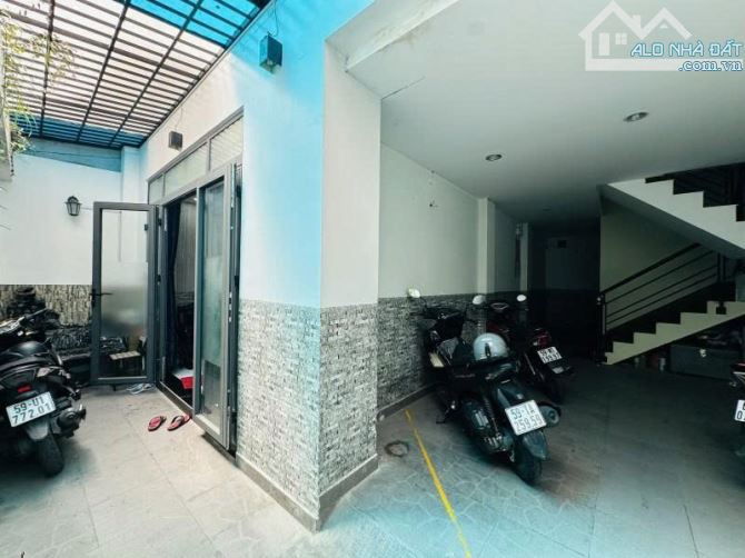 Bán nhà HXH 8m  Nguyễn Xuân Khoát, gần Lũy Bán Bích, 11x7m, 3 tầng - 10PN, 8,4 tỷ. - 3