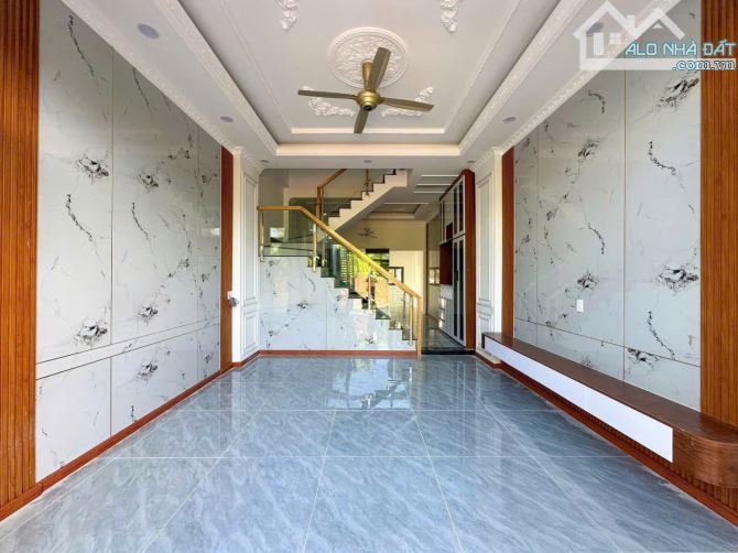 NHÀ 3 TẦNG SIÊU ĐẸP - TOẠ LẠC NGAY NGÃ 4 VŨNG TÀU - 3