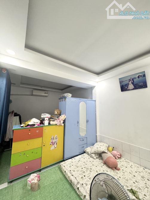 HẺM XE HƠI 4C - NHÀ LÔ GÓC 2 TẦNG ĐÚC - DT 44M2 - LINH XUÂN - GIÁ CHỈ 3,5 TỶ - 3