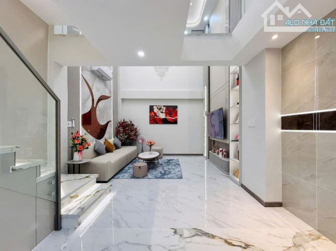 CHÍNH CHỦ BÁN GẤP NHÀ NỘI KHU CƯ XÁ ĐÔ THÀNH, QUẬN 3. GIÁ 4TỶ750/53,3M2(4,1x13M) - 3