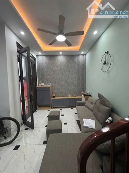 BÁN NHÀ CẦU GIẤY GIÁ 7.1  TỶ, 5 TẦNG, SỔ ĐỎ RIÊNG - NGÕ NÔNG, GẦN MẶT PHỐ NGUYỄN KHANG - 3