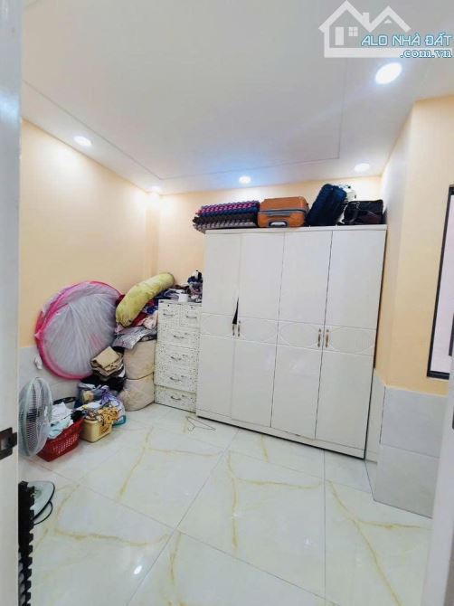 NHÀ ĐẸP CHỐT NGAY- 3 TẦNG BTCT- PHƯỜNG 11 TRUNG TÂM -~40M2 NGANG 4M - CHỈ 5.xx TỶ - 3