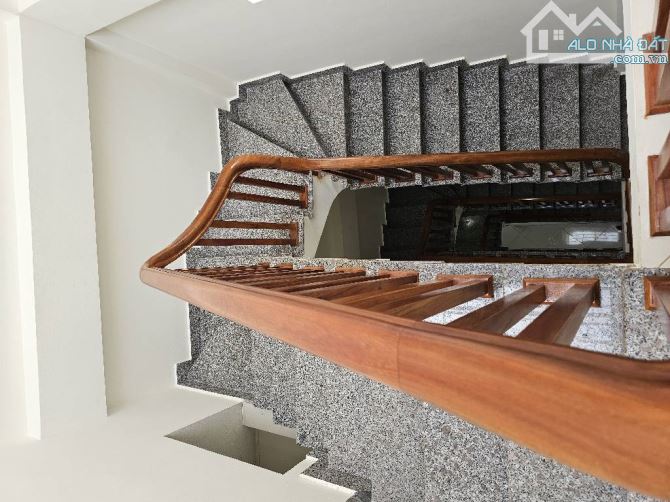 Bán nhà Tam hiệp Thanh Trì 55m×5 tầng , kinh doanh , ô tô đỗ cửa vào nhà . giá hơn 11 tỷ - 3
