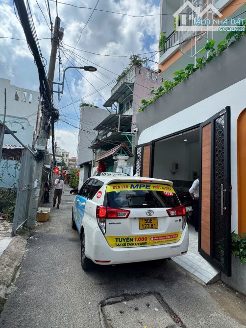 Bán CHDV HXH ngay Emart Phan Huy Ích, 77m², 5 Tầng, 16 Phòng, Giá 16.2 Tỷ TL - 3