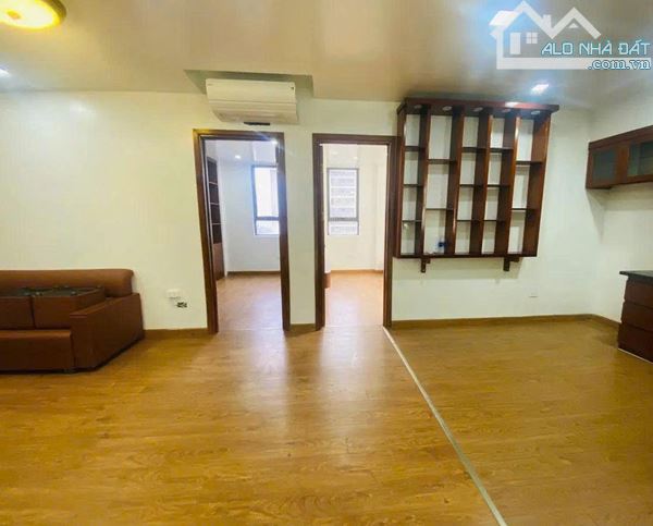 Bán chung cư Tân Tây Đô - Giá 4.9 tỷ. Sổ đỏ 95m2 - 3 phòng ngủ. Đường Vạn Xuân, Quốc lộ 3 - 3
