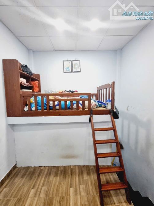 nhà đẹp, quận 3 cần bán gấp. hẻm 62 lý chính thắng quận 3. giá rẻ - 3