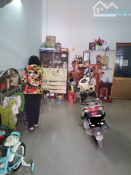 Bán gấp nhà cấp 4 tiện xây mới Hoàng Ngân, hẻm 8m, 77m2, SHR, HCĐ, chỉ 7.6 tỷ. - 3