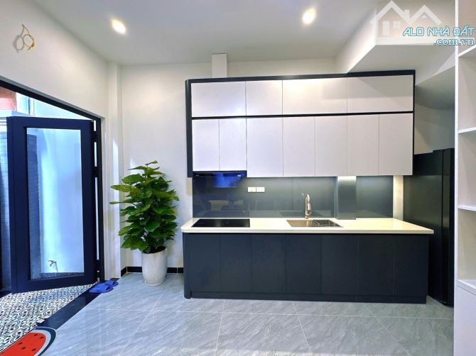 CHÍNH KINH-THANH XUÂN-45Mx5TẦNG-MẶT TIỀN 6M-SỔ PHÂN LÔ-THOÁNG TRC SAU-DÂN XÂY-Ở LUÔN-12 TỶ - 3