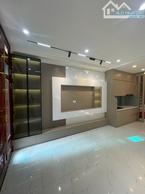 BÁN NHÀ 5.5 Tầng X50m2 Thang Máy , Ô Tô , Sát KDT Hinode kim chung , hoài đức - 3