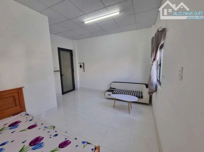 Rất tốt! Nhà 2 lầu,2mặt tiền 82m2 mặt 5,5m đường Song Hào khu VIP VCN PHước Hải 6,4 tỷ - 3