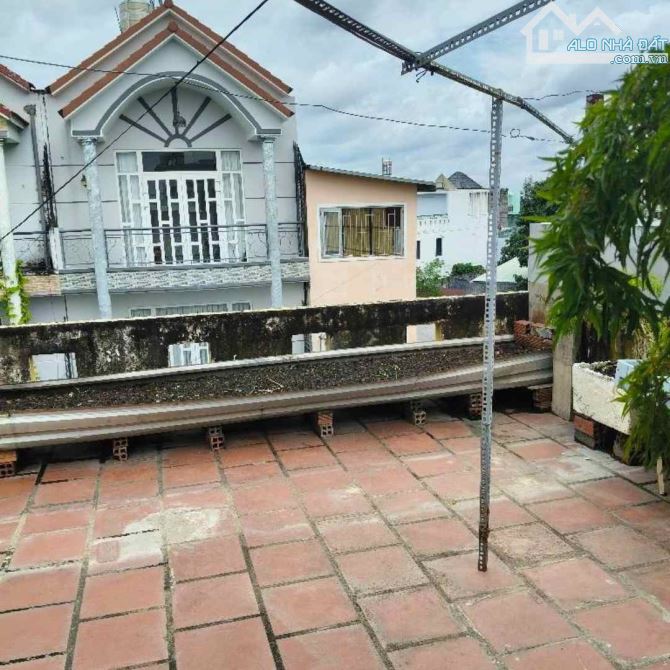 BÁN NHÀ QUẬN 12, HẺM 6M THẠNH XUÂN 40, 5,2 X 16M, CN 81M2, 3 TẦNG, GIÁ 5,5 TỶ - 3