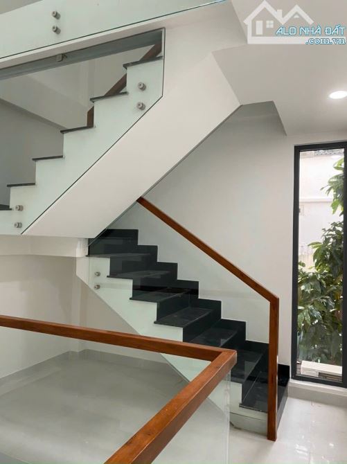 BÁN NHÀ QUẬN 1, 4 TẦNG, 37M2, 8,8 TỶ, NGUYỄN THỊ MINH KHAI, P. BẾN THÀNH - 3