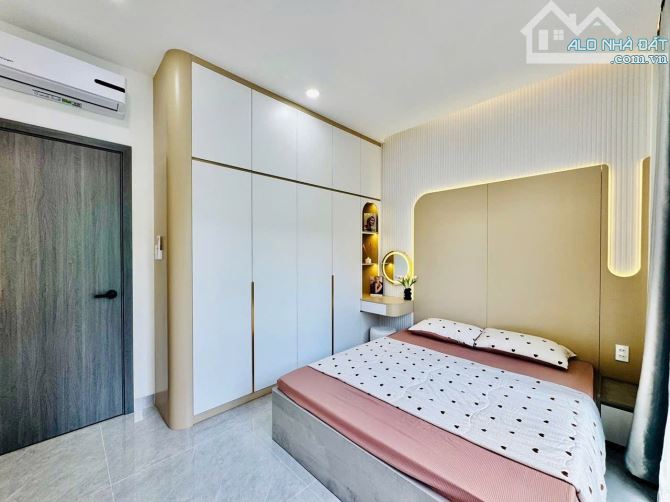 Chính chủ bán nhà 44m2 xây 3 tầng Lạc Long Quân,Tân Bình giá 2tỷ880.Gần chợ Tân Bình. - 3