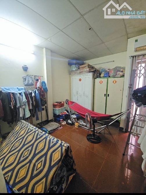 🏡Bán nhà Lạc Long Quân - 26m2 - 2 Tầng , nhà cứng cáp - Ngang 4m - Hẻm 4m ,An ninh 🏡 - 3