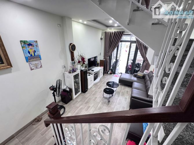 Bán nhà 3 tầng rộng 49,8m2 hẻm ô tô Hùng Vương, Nha Trang - 3