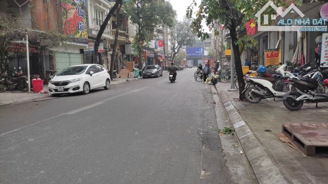 Siêu phẩm mặt phố Đặng Trần Côn- Cát Linh- Đống Đa- 500m2- 3 tầng KD đỉnh giá nhỉnh 190 tỷ - 3