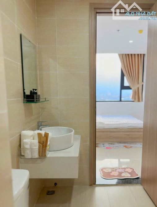 CHUYỂN NHƯỢNG CĂN HỘ CAO CẤP  VIEW VINCOM FULL NỘI THẤT GIÁ 2 TỶ 3XX - LH HẢI YẾN - 3