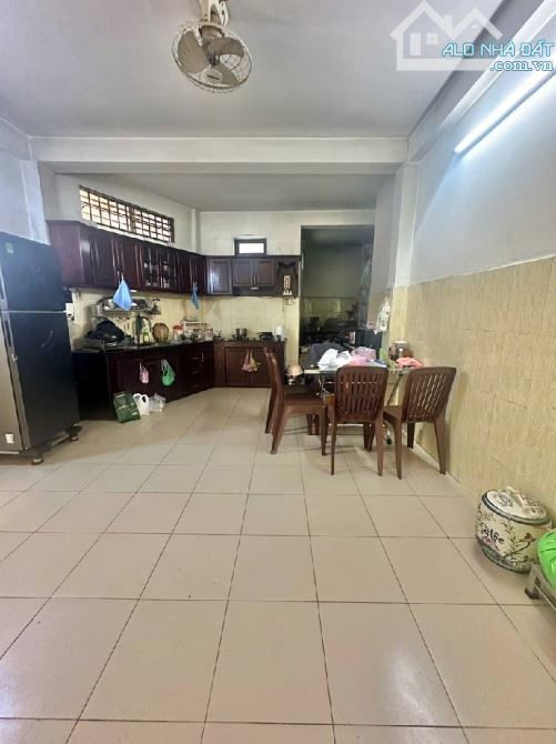 ĐỐI DIỆN BỆNH VIỆN AN BÌNH -DT: 4.23*15m (63M2) - 4 TẦNG-Q.5- 9 tỷ 8 - 3