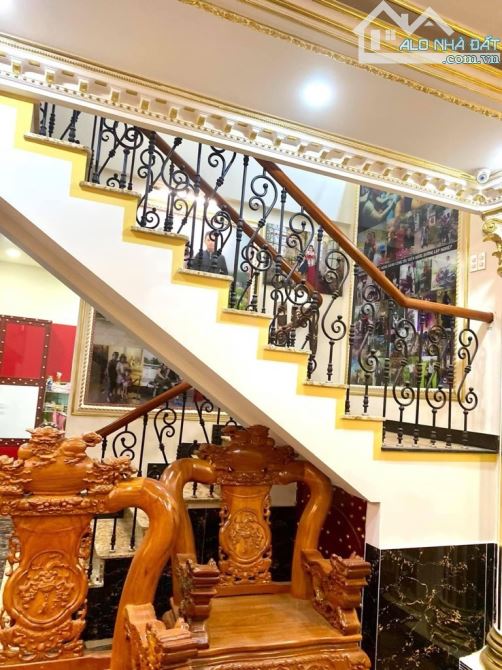 BÁN SIÊU PHẨM MT VỪA KD VỪA Ở THÍCH QUÃNG ĐỨC - PHÚ NHUẬN - 3 TẦNG - 120M2 - 22 TỶ - 3