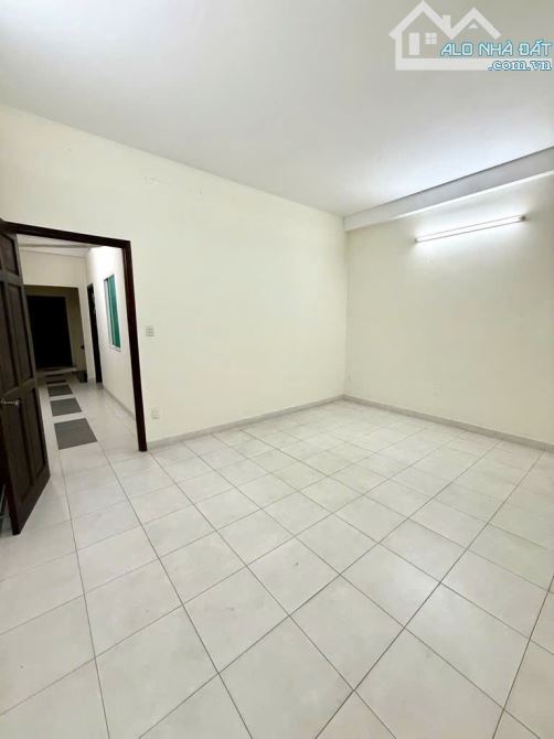 BÁN NHÀ 3 TẦNG ĐẦU TƯ NGON - 5PN - HƠN 100M2 - CHỈ 7,5 TỎI - 3