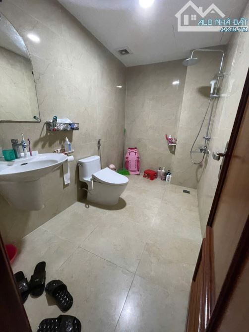 Cần cho thuê nhà liền kề khu đô thị nhà ở ngõ 183 Hoàng Văn Thái, Khương Trung, Thanh - 3