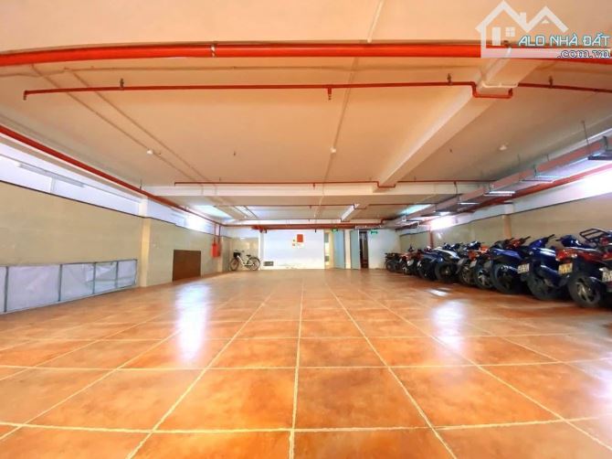 Bán Tòa Nhà Văn Phòng Mặt phố Xuân La DT 280m2 * 10 tầng * MT 12m, Giá 205 Tỷ - 4