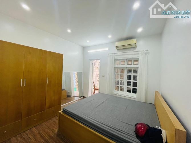 Bán gấp nhà tập thể đẹp long lanh Cầu Bươu, dt 34m2 sổ, dt thực tế 45m2, giá 2.98 tỷ - 4
