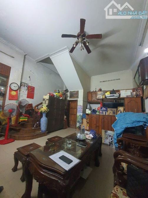 CHÍNH CHỦ BÁN NHÀ MẶT PHỐ ĐỘI CẤN, Ô TÔ 2 CHIỀU - LÔ GÓC - VỈA HÈ RỘNG - DT 114 m² - 65 TY - 4