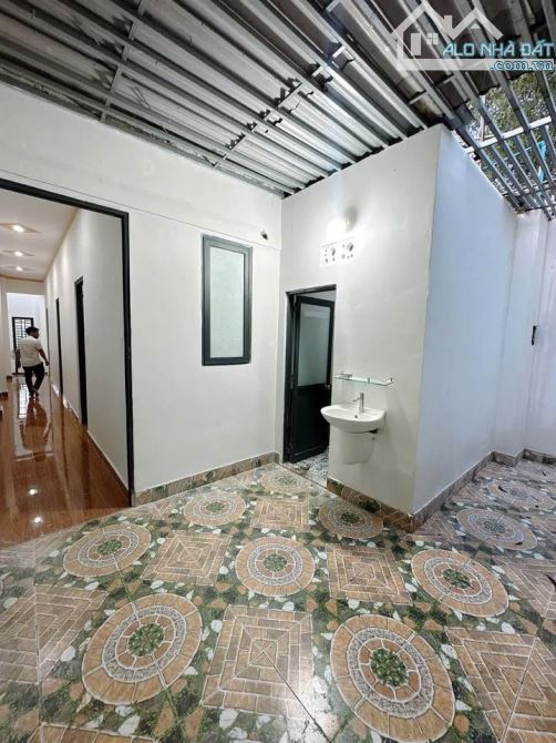 Kẹt tiền bán gấp căn nhà ở Tân Thông Hội - Gần chợ Việt Kiều - 890 Triệu - Sổ Hồng Riêng - 4