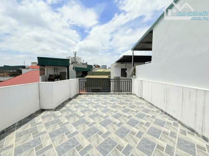 Cảnh báo!!! Đừng bỏ qua nhà Lô Góc Nguyễn Văn Cừ 45m x 5t giá chỉ 8.x tỷ có TL - 4