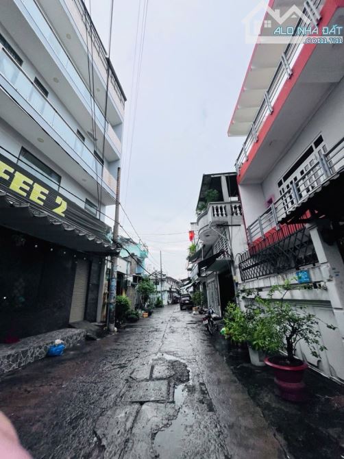 🔥Hoàng Văn Hợp- An Lạc A- Bình Tân ,Hẻm 2 Xe Hơi đỗ cửa DT 4mx13m. Giá Nhỉnh 5️⃣Tỷ - 4