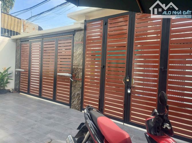 BÁN BIỆT THỰ ĐẸP XÂY DỰNG KHÔNG GIAN MỞ P12 GẦN KHU BỒ ĐỘI 129 - 4