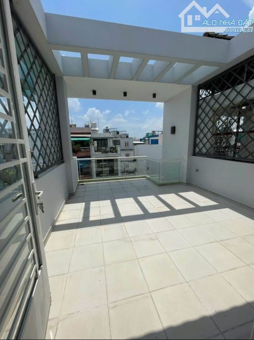 Nhà đẹp ĐCT 20tr/tháng cạnh Thuận Kiều MT Học Lạc, Quận 5. Chỉ 5tỷ720/ 72m2 (4x18) Sổ sẵn - 4