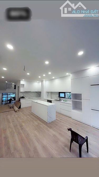 BÁN NHÀ HXH NGUYỄN HỮU CẢNH P.22 (SÁT NHẬP Q1) – DT 4.7x16m, CN 63.2m² – 1 TRỆT 1 LỬNG 3 L - 4