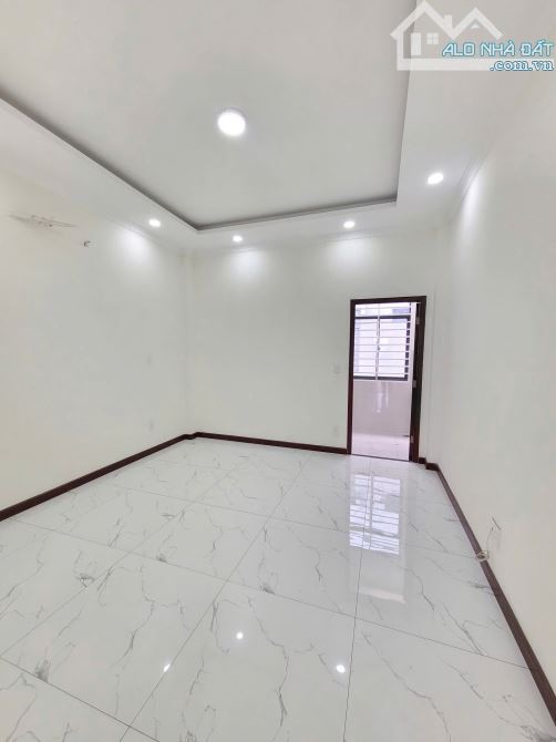nhà 1 trệt 2 lầu 80m2 6ty8 Tl MT đường Nguyễn Thị Khắp p.Tân Đông Hiệp, Tp.Dĩ An - 4