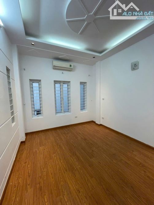 bán nhà Ngõ 68 Cầu Giấy, Cầu Giấy DT 50m, 5 Tầng, MT 3,7m 🧧Gia 11.9 tỷ - 4