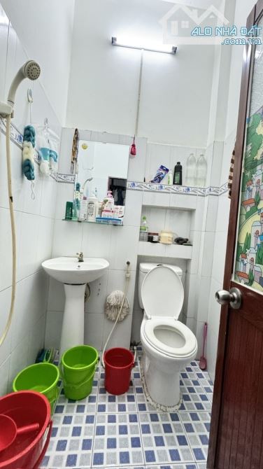 NHÀ Q8 P14 - NGANG LỚN HIẾM 4.5 x 7.5 - GẦN TRƯỜNG THPT VÕ VĂN KIỆT - 2 TẦNG - VÀO Ở NGAY. - 4