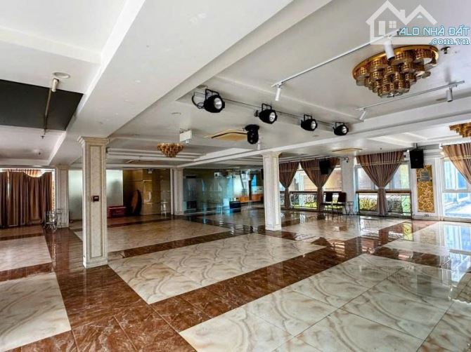 Bán nhà Biệt thự 2 Mặt tiền Khổng Tử - Dân Chủ, 50x32m, 5 Tầng, dòng tiền 1 tỷ, 270 tỷ. - 4