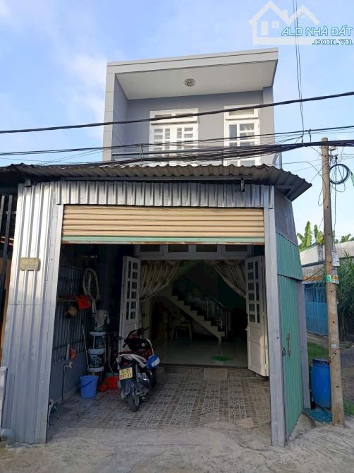 Nhà góc 2MT , 1/ huỳnh Thị Hai,DT: 4x14, 1tr, 1 lầu, giá: 3.9 tỷ - 4