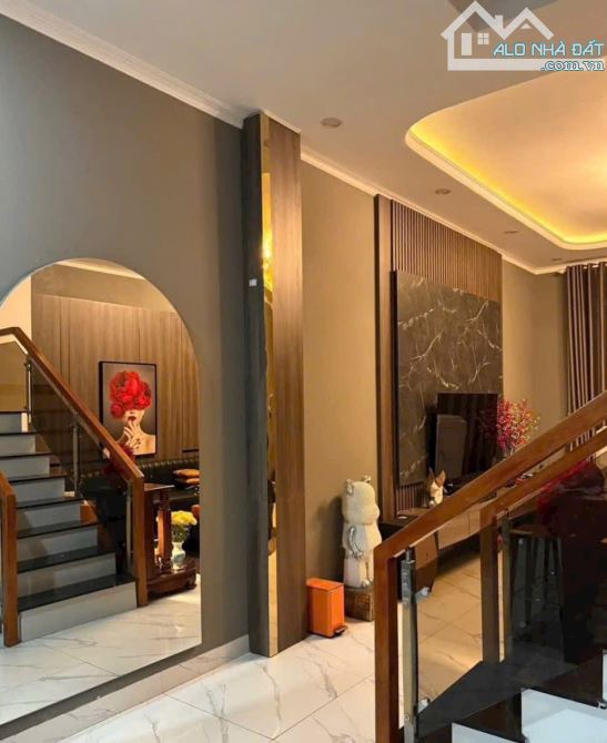 Bán nhà 1 trệt 2 lầu sổ riêng thổ cư p. Tân Phong - 4
