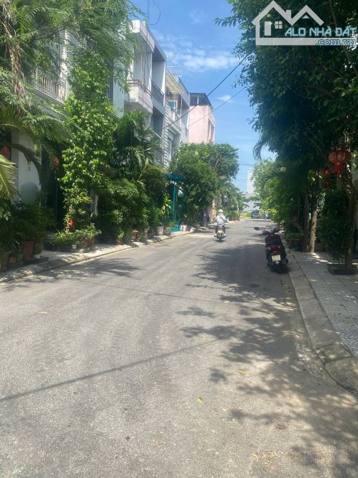 NHÀ 3 TẦNG ĐA MẶN ĐÔNG 4 GỒM 8 PHÒNG ĐANG CHO THUÊ DÒNG TIỀN SẴN 20 TRIỆU / THÁNG 💰 - 4