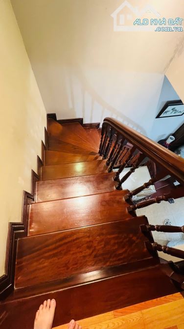 CỰC HIẾM" PHÂN LÔ CẦU GIẤY"ÔTO TRÁNH DỪNG,ĐỖ, VÀO NHÀ,KINH DOANH,2 THOÁNG  CHỈ 20,6 Tảy - 4