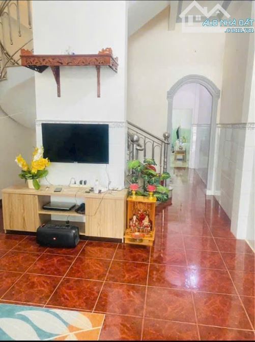 Bán nhà lầu, Mặt tiền chợ Hồ Bơi Phương Nam, SR,TC chỉ 4 tỷ650 - 4